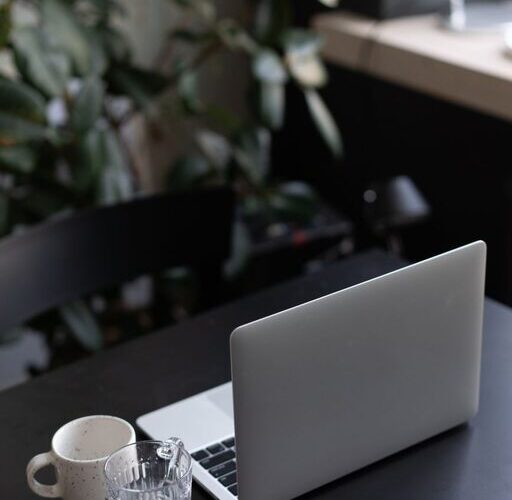Simple Tips for Organizing a Clutter-Free Home Office Space